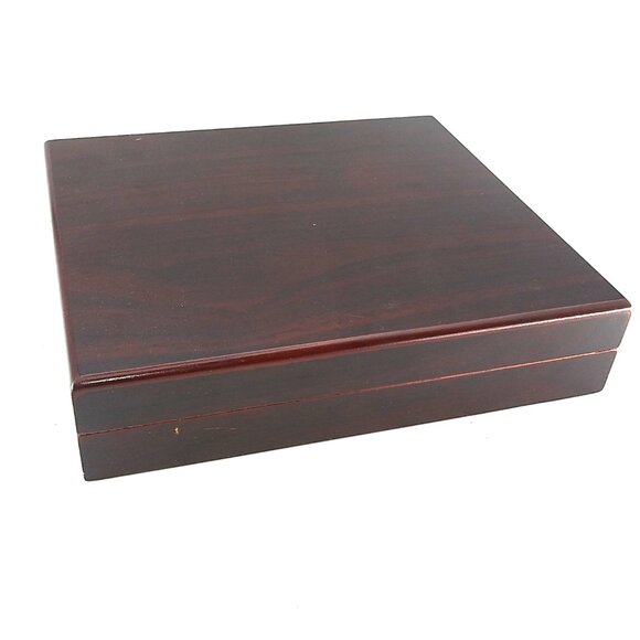Quality Importers Desktop Cigar Humidor Wood Box with Humidifier 9.5” - Picture 2 of 10